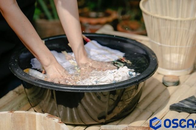 Gambar 1 - Cara menghilangkan noda minyak pada kaos dengan cepat